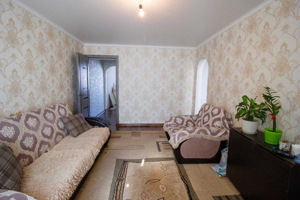 продам 3шку в 5 мкр Эмиль империя