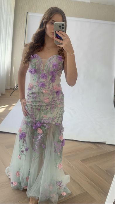 Продам платье для выпускного, новое