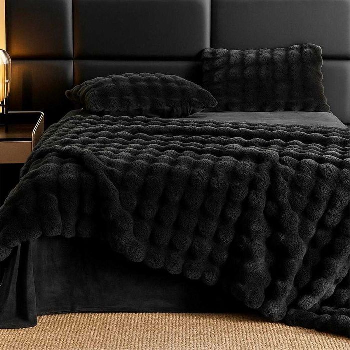 Lenjerie pat blanita pufoasa gri inchis 230x250