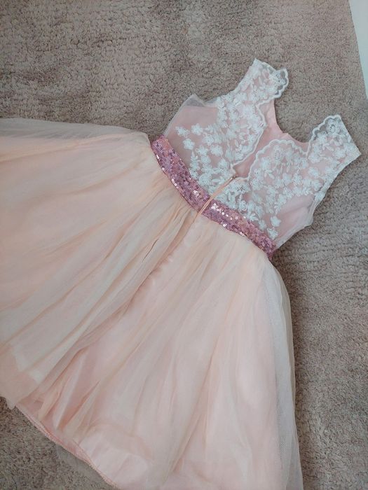 Детски рокли размер 4 години