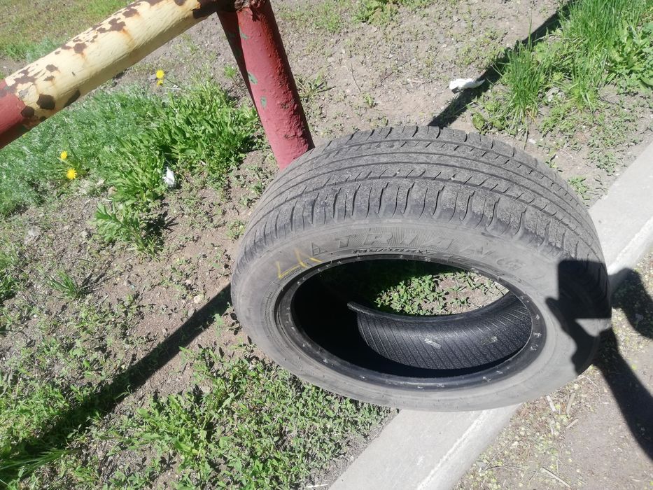 Продам комплект шин