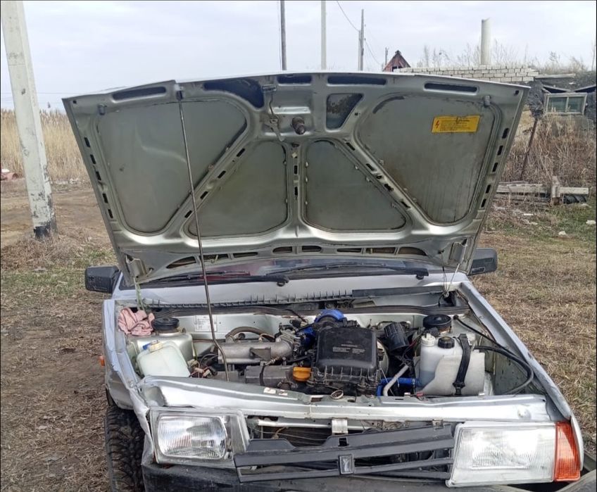 Ваз 21093 инжектор  ,на разбор