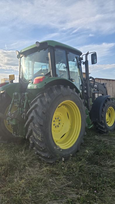 Tractor John Deere 6220 (2007) cu Încărcător Frontal – Înmatriculat, Anvelope Noi
