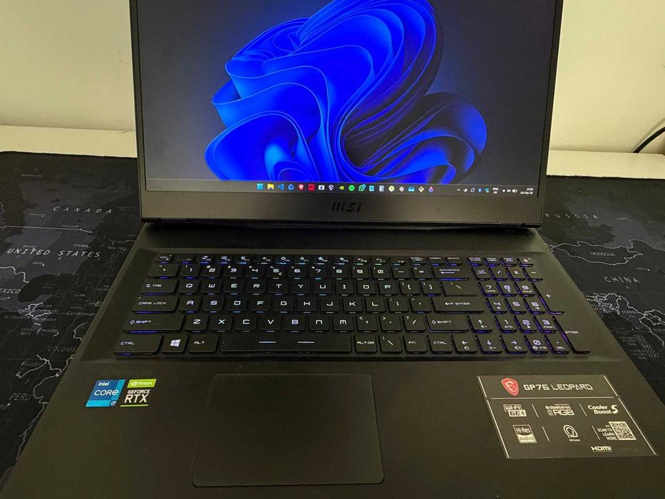 Laptop Gaming MSI GP76 i7 RTX 3070 + Accesorii (Mouse, Căști, Cooler)