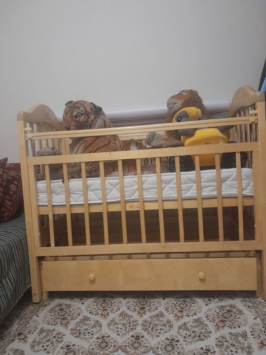 Детский кровать продается в отличном состоянии, ждет своего хозяина