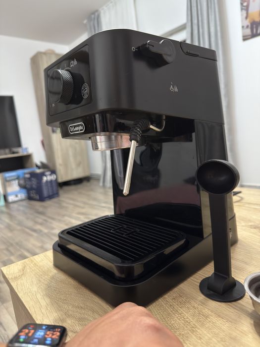 Espressor manual DE’LONGHI Stilosa EC 235.BK, 1l, 1100W, 15 bari, Negru