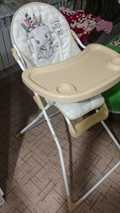 Стол для кормления