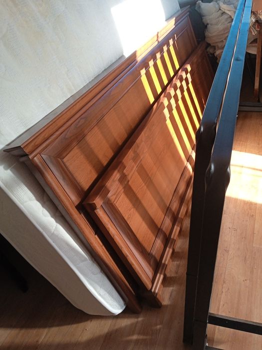 Кровать двухспальная