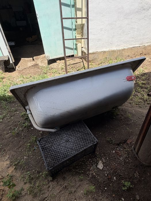 Продам ванну металлическую