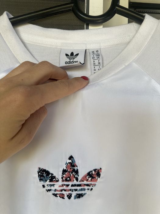 Оригинална спортна рокля Adidas