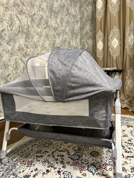 Продаается манежка