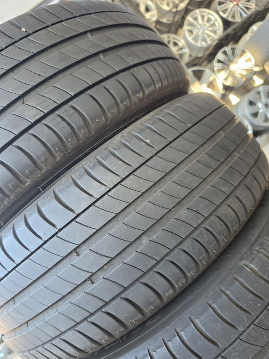 2 Броя 215/55/17 Michelin 6mm