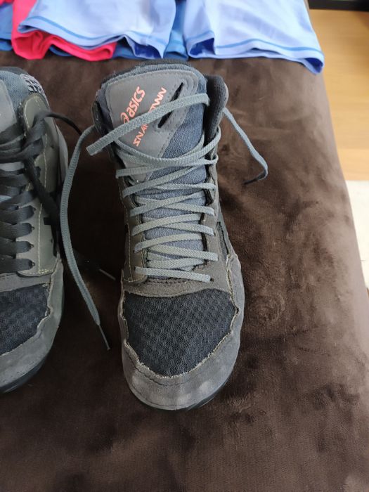 Ghete de lupte asics snapdown