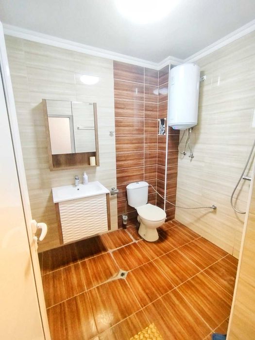 Имот Корект дава под наем обз. 2-Стаен апартамент, зона Дърварче