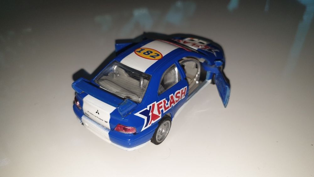 Детски играчки (Метални коли).