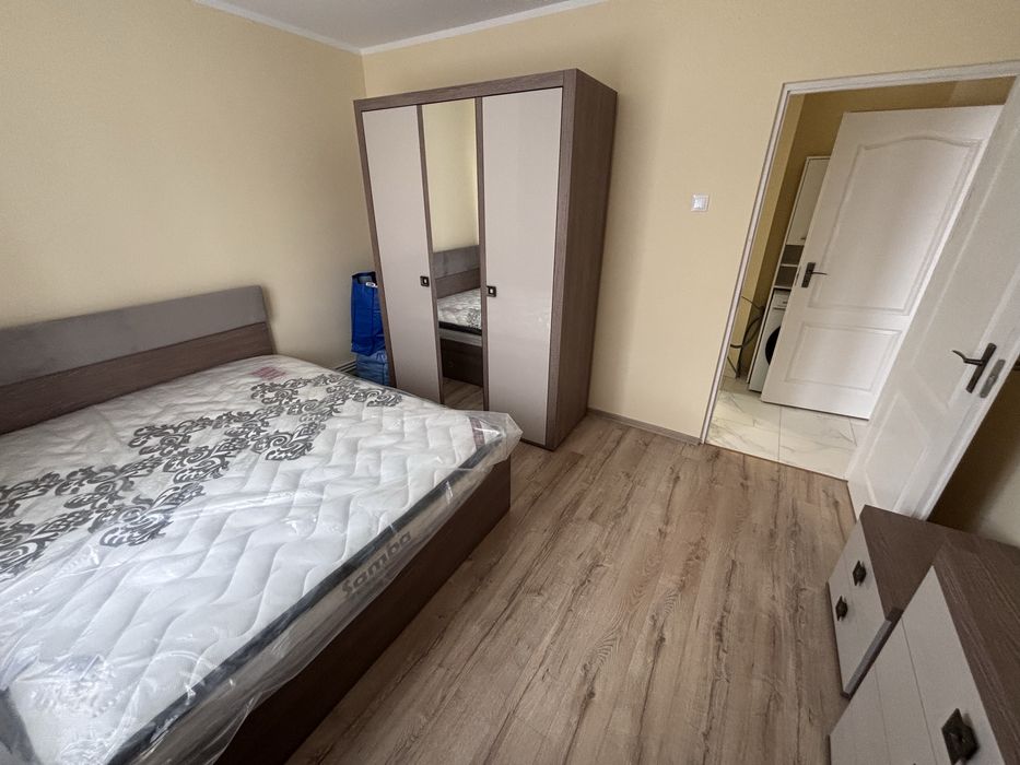 De inchiriat apartament