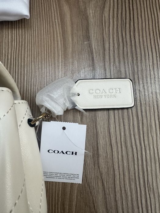 Дамска чанта Tabby Shoulder Bag 26 в бял цвят