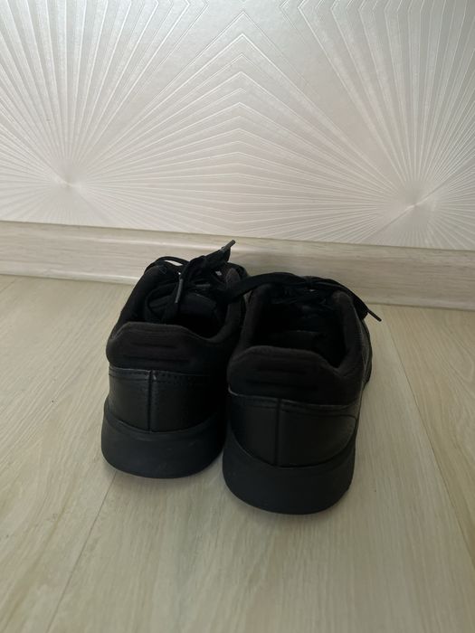 Adidas Black Leather б/у