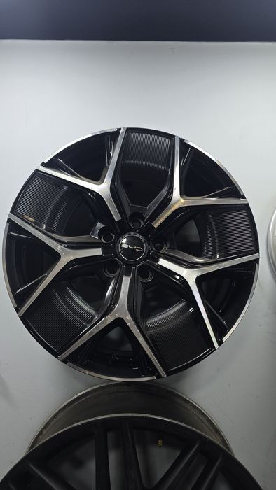 BYD Han moshinasining radnoy diski