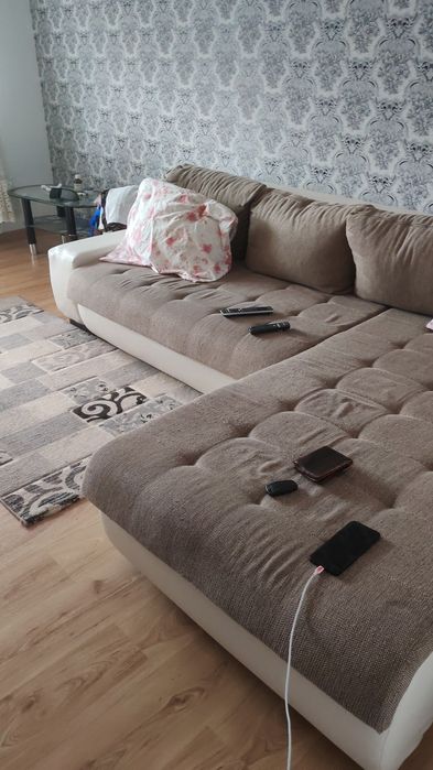 Apartament de vânzare în Bușteni renovat Nou central lângă supermercat