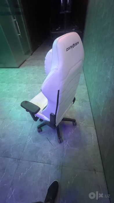 Продаю игровые кресла DXRacer
