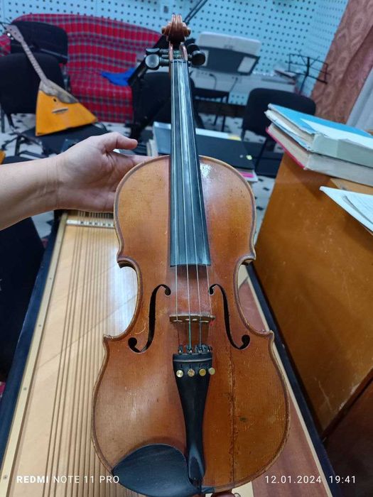 Продается старинная немецкая Скрипка