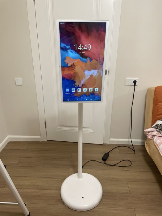 Smart display , ходящий телевизор