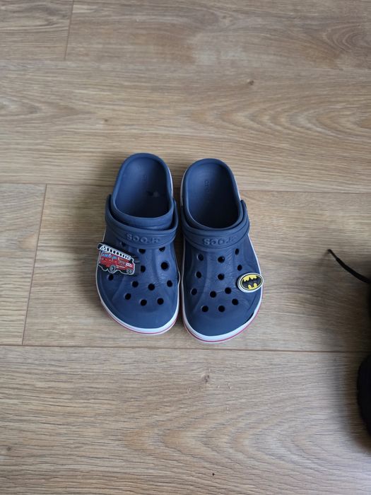 Pantofi Nike 31,5 și Crocs