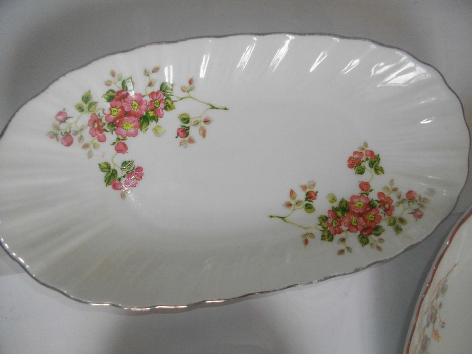 Китка-Н.Пазар-Порцеланови Елипсовидни Плата-4 бр. Сет/Лот