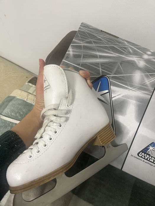 Коньки Jakson.