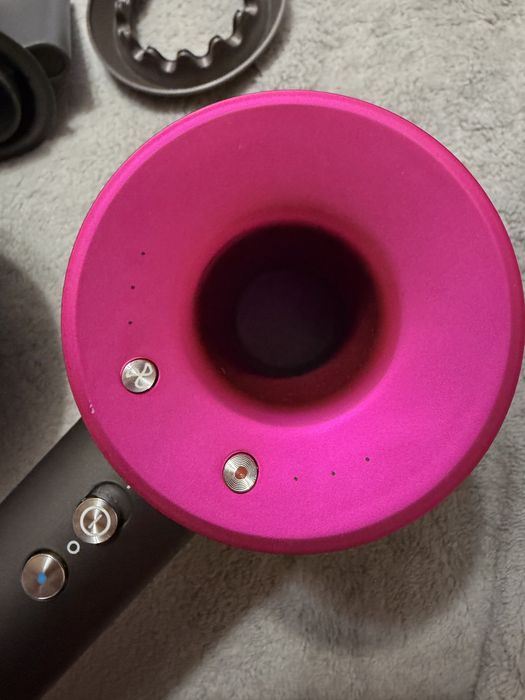 Dyson supersonic