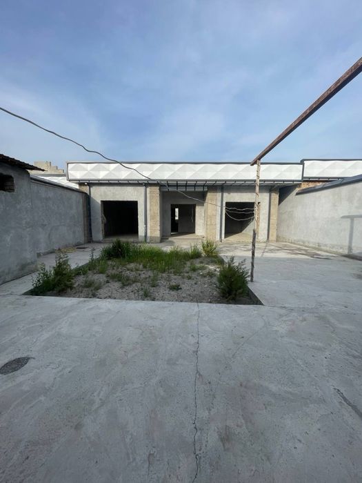 Срочно катеж сотилади