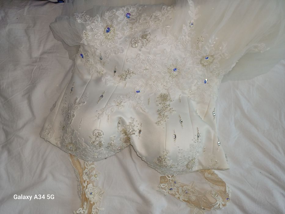 Rochie de mireasă Elizabeth Passion cu cristale Swarovski autentice