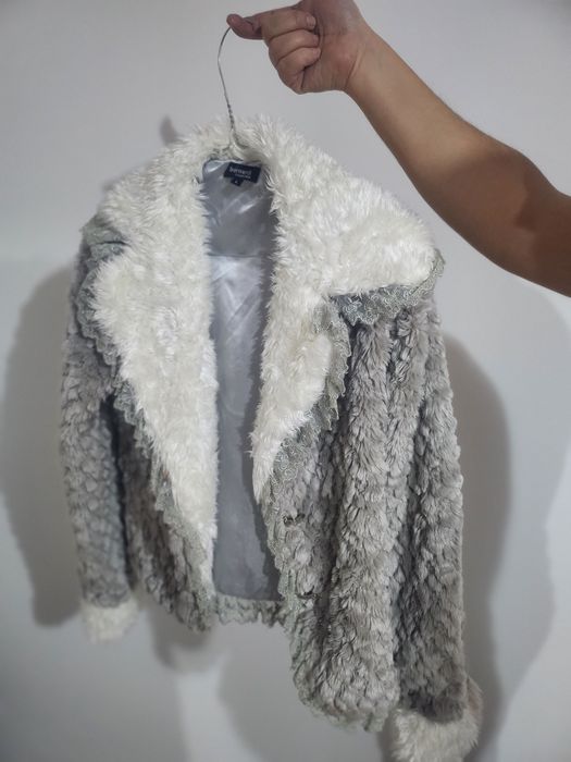 Geaca de iarna pentru doamne si domnisoare marimea S