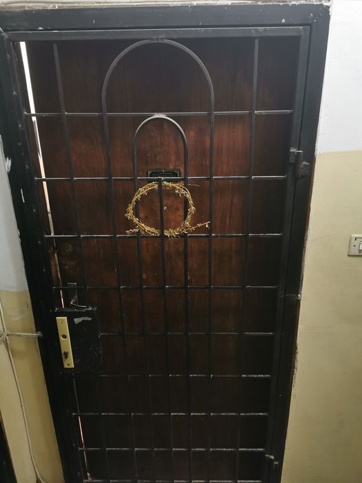 Желязна, метална врата / решетка