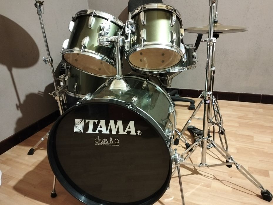 Vând set de tobe TAMA