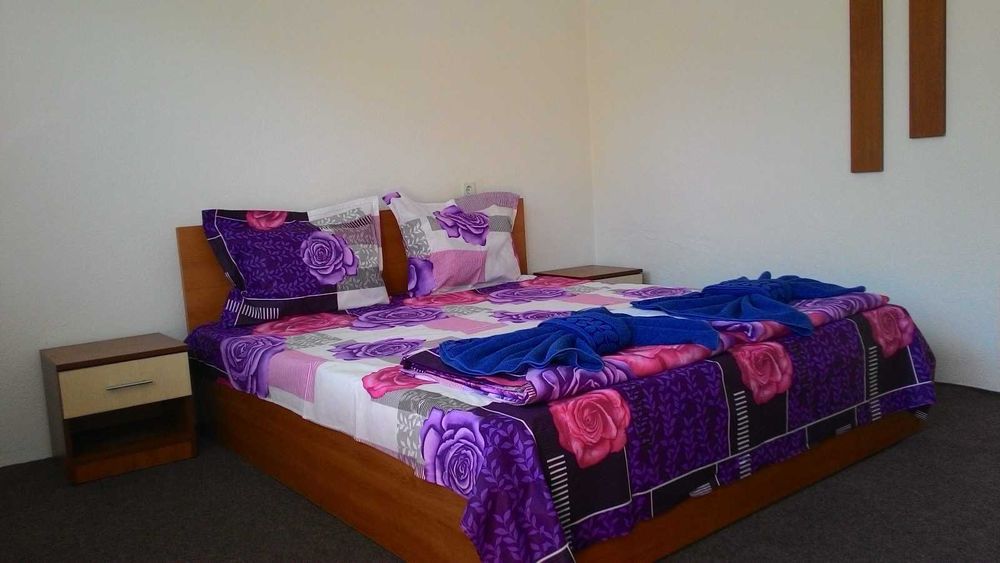 Продава се Хотел в Приморско - 1360 кв.м за 920 €/кв.м - Снимка #5