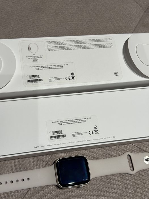 Apple watch SE 2 44mm Star Aluminium impecabil