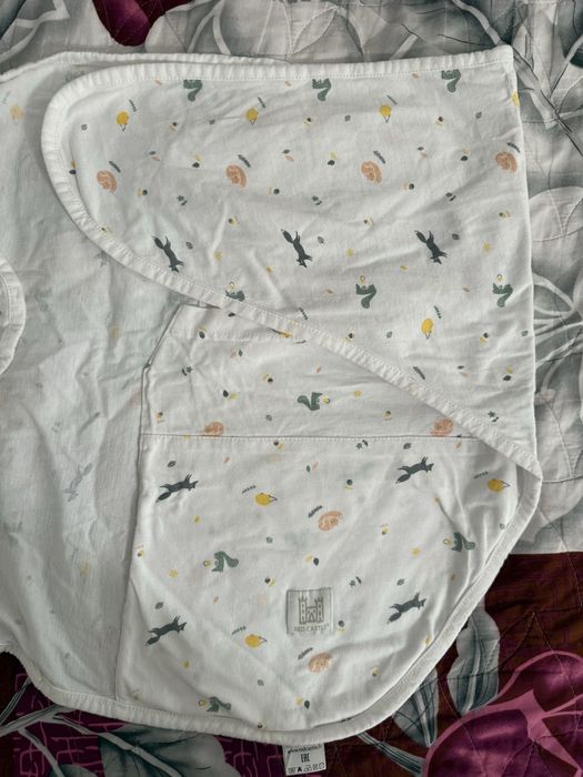 Пелена за повиване и кърмене за бебе Red Castle Miracle Blanket