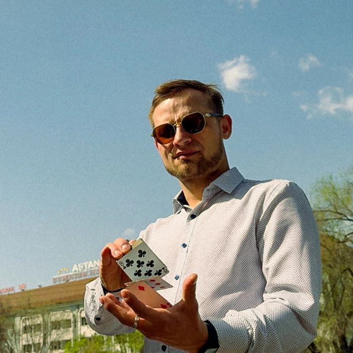 Фокусник Артур в Алматы на день рождения, юбилей, выпускной