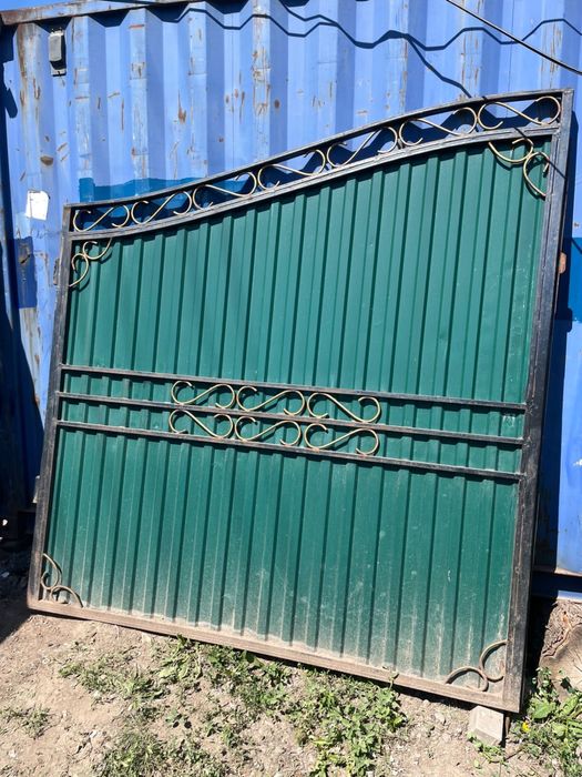 Продам ворота б/у