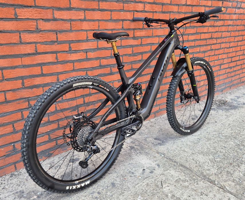 Електрически карбонов велосипед PIVOT SHUTTLE SL, TEAM XTR, FOX, XTR