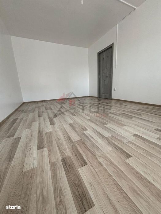 Mircea cel Batran - 2 camere decomandat 54mp, etaj intermediar, liber