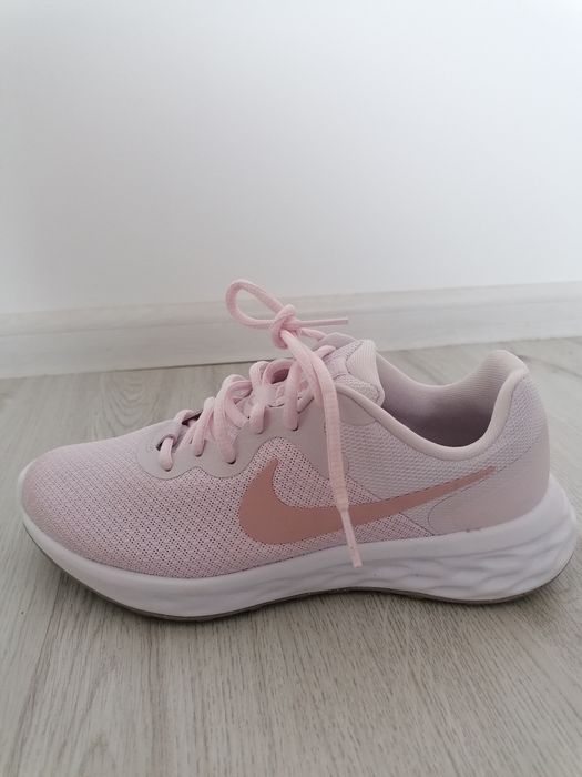Маратонки Nike Revolution 6 NN