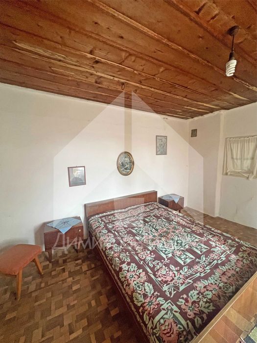 Продава се Къща в с. Мировци, Област Шумен - 100 кв.м за 87 €/кв.м - Снимка #16