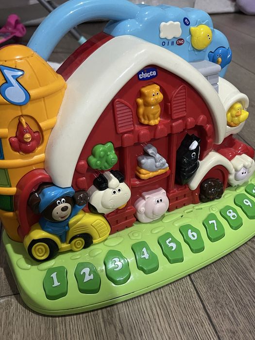 Музыкальные игрушки от Chicco