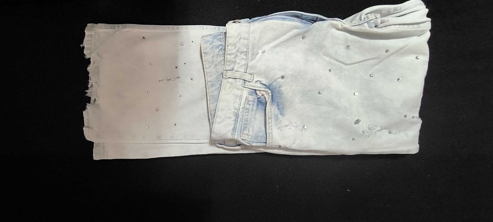 Дънки Bershka топ модел