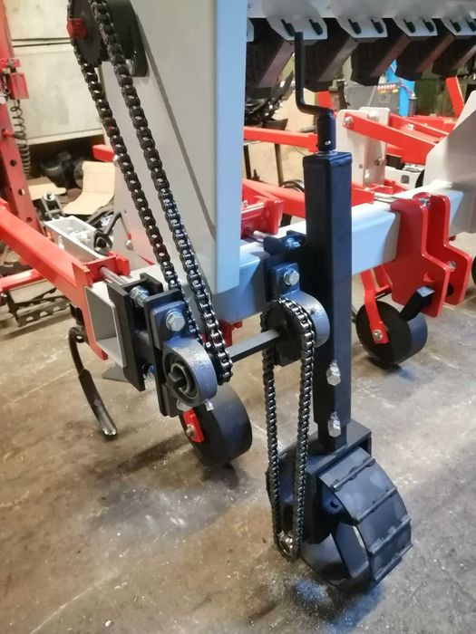 Опорни колела за селскостопанска техника.