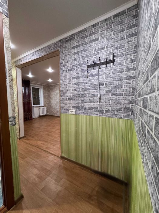Продам 2-х ком. квартиру Царева 4