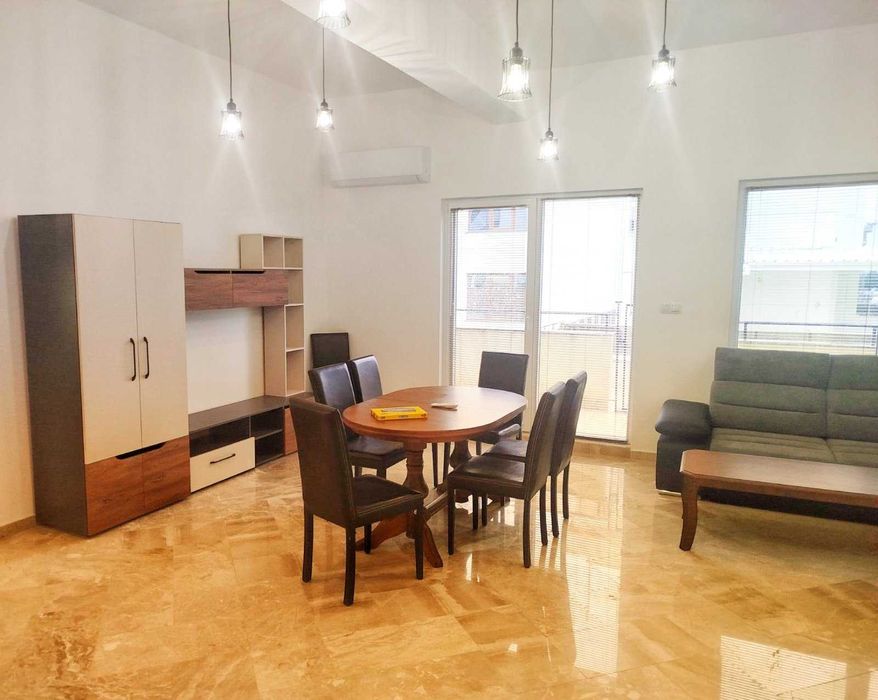 Имот Корект дава под наем обз 2- Стаен апарт, център